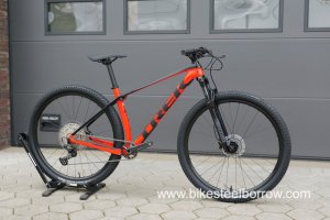 Trek Procaliber 9.5 L Radioactive Red/Trek Black