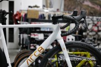 Eero M RTP Force Wide AXS Carbon LRS Custom Paint White Gloss/ Gold