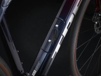 Trek Domane SL 5 54 Rage Red/Deep Dark Blue Fade