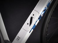 Trek Domane SLR 7 AXS 56 Trek White/Blue